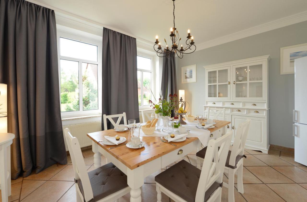 Ferienhaus für 8 Personen mit Kamin&Terrasse Boltenhagen  Exterior foto